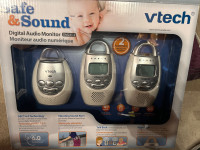 VTech baby monitor with two parent monitors 