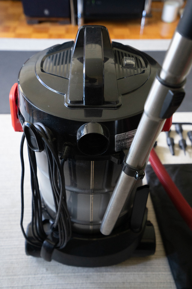Bissell 2035D Wet/Dry Drum Shop Garage Vacuum in Vacuums in Ottawa - Image 3