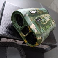 Brand new Range finder 1000m/yd for hunting and golf