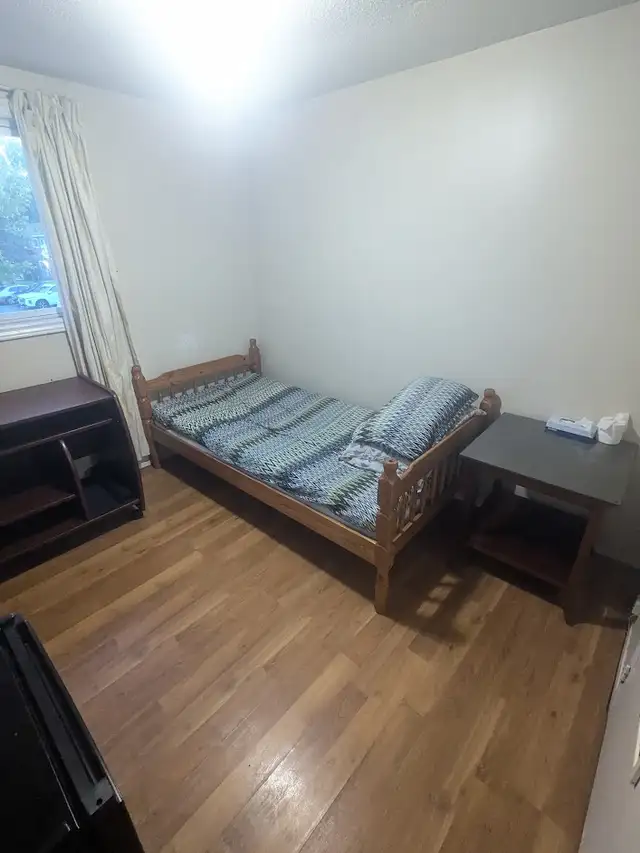 Walkley/Albion. Month to month, long or short term. ASAP in Short Term Rentals in Ottawa - Image 2