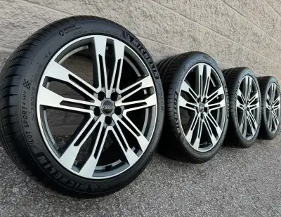 Michelin Pilot Sport 4 SUV Summer Tires and original 21 inch Audi Q5 / SQ5 rims. Good for all Q5 & S...