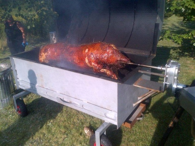 Pig Roasts  Pigging out all the way  catering services in Wedding in City of Halifax - Image 2