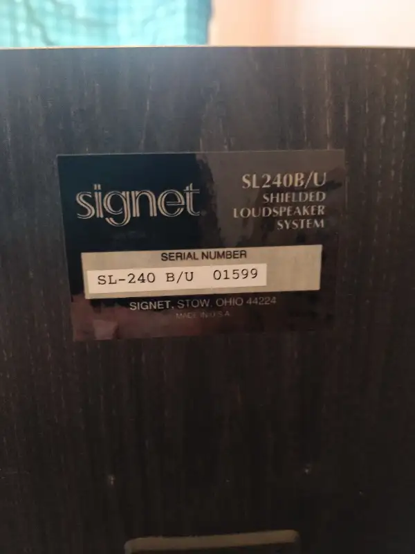 Signet SL240B/U Bookshelf Speakers in Speakers in Markham / York Region - Image 3