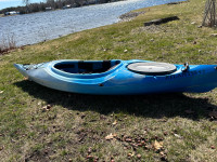 Azul Atlantis 9.5 ft kayak 