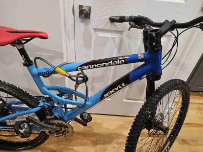 Cannondale Jekyll 800 Full Suspension$400 (leaving Canada), View more