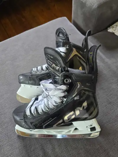 Almost Brand New - CCM Tacks XF Senior Hockey Skates size 7, View more