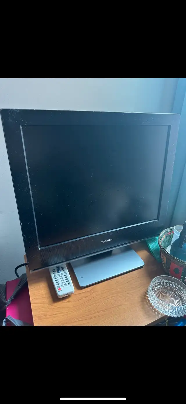 Toshiba TV in TVs in Ottawa - Image 2