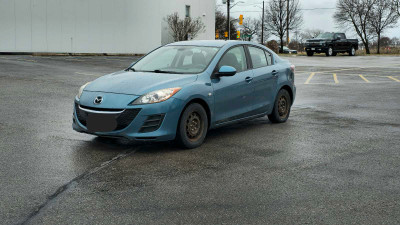 2010 Mazda 3! LOW KMS! 2 SETS OF TIRES! CERTIFIED!