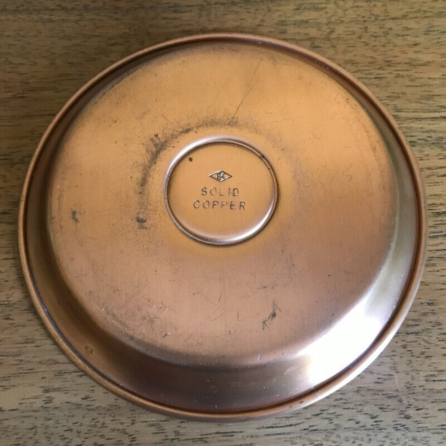 Vintage West Point Copper Ashtray / Trinket Dish in Arts & Collectibles in Ottawa - Image 2