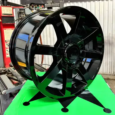 BRAND NEW IN BOX $150 each cash discounted price!! While quantities last!! Available configurations:...