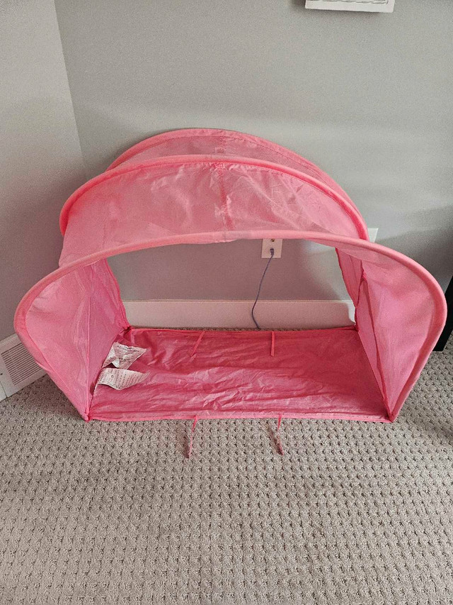 Kids and toddler canopy for bed in Other in Calgary - Image 2