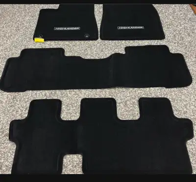 Rubber floor mats never used 2019 + Toyota Highlander