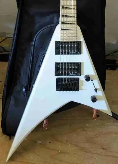 Jackson 3/4 Scale Randy Rhodes Flying V, View more