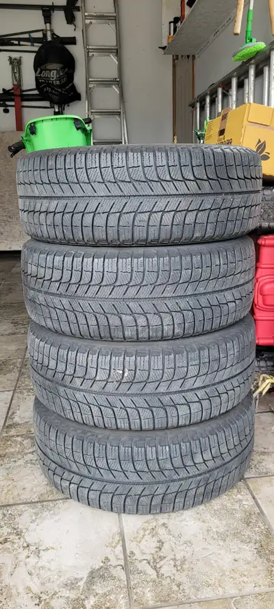 Golf, Jetta Rims & Tires. Steel rims 16"x 6.5 Bolt pattern 5 on 112 bore 57.1 fits to Mk5, Mk6, Mk7,...