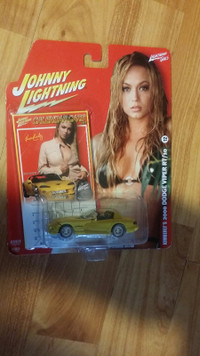New Carded Johnny Lightning Kimber 2000 Dodge Viper RT/10