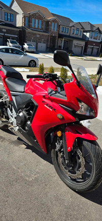 Honda CBR500R for sale in very good condition