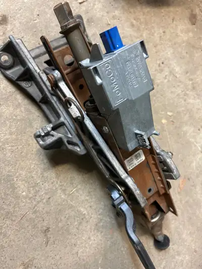 Removed from 2018 mustang. Has security package and good bearings. Good SRS charge as well (car had...