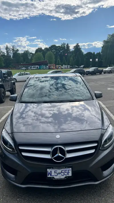 2016 Mercedes-Benz B250 4MATIC AWD Open to offers!! 59,413 KM Automatic Transmission Gasoline All-Wh...