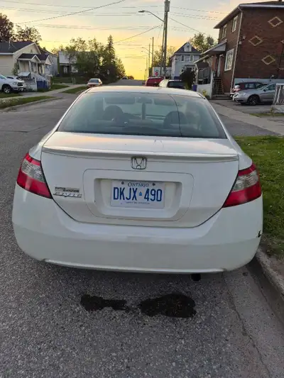 2010 Honda Civic LX 2dr coupe 1.8 liter, 4 cylinder automatic 286.000kms As Is $2000 or best offer....