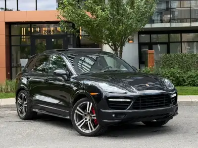 Vous souhaitez un mélange parfait ? Voici le VUS parfait ( performance, élégance, luxe, confort ) PO...