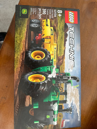 Lego John Deere Tractor 390 pcs