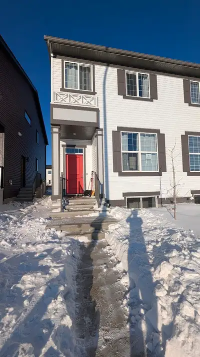 BRAND NEW LEGAL BASEMENT SUITE IN HOTCHKISS Welcome to 50 Hotchkiss Drive SE, Calgary A bright, fres...