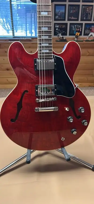 Gibson ES-335 50’s Cherry Red, View more