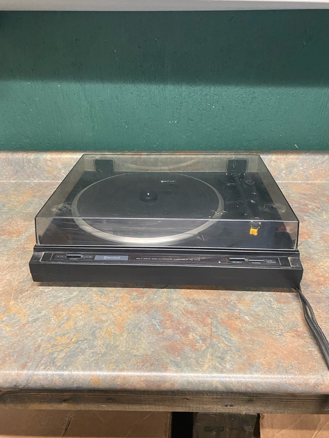 Turntable  in Stereo Systems & Home Theatre in Winnipeg - Image 2