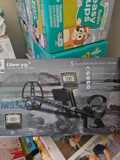 Discover hidden treasures with the Gbnryg MS551 metal detector, boasting 5 upgraded application mode...