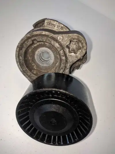 2009 2010 2011 2012 2013 2014 2015 BMW 750i 760 N63 4.4L V8 Serpentine Engine Belt Tensioner Pulley...