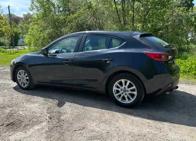 *Manual Transmission* Sold Safetied 2014 Mazda 3 Hatchback GS, 6-Speed Manual Transmission, 192,400...