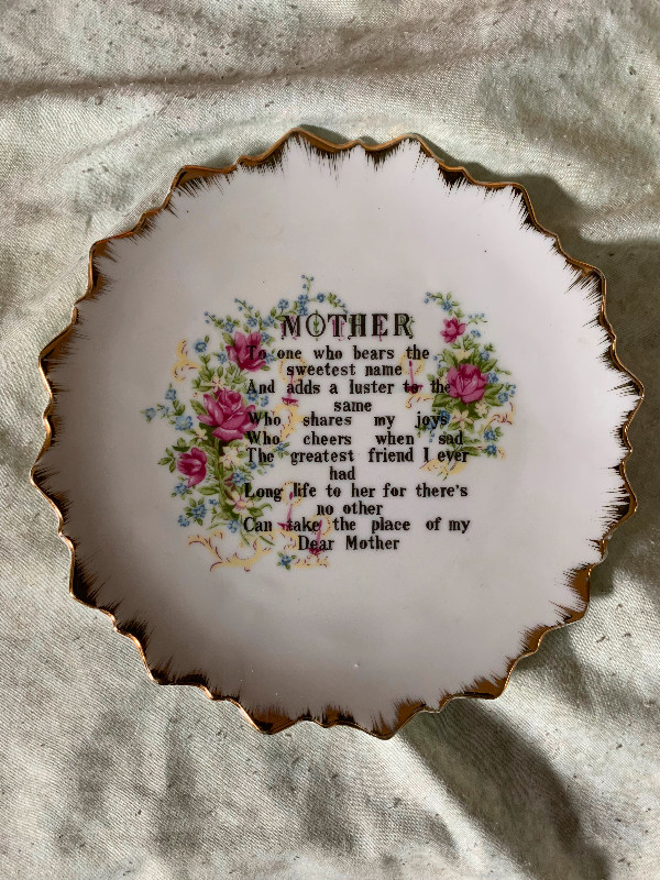 Porcelain Plate, Mother in Arts & Collectibles in City of Toronto