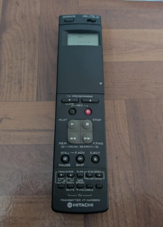 Genuine Original Hitachi VT-RM598EM TV VCR Remote Control in Video & TV Accessories in City of Montréal - Image 2