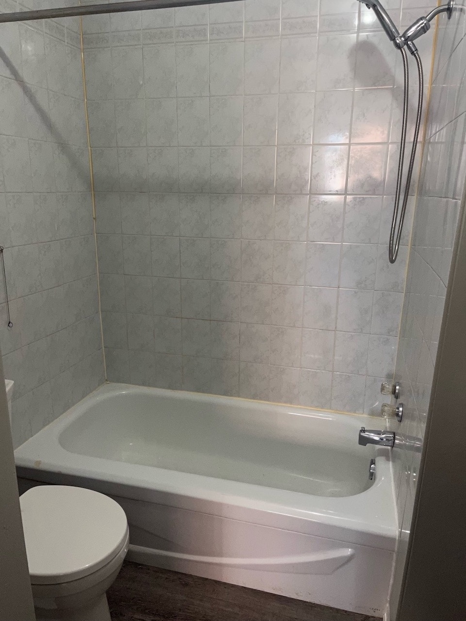 LOCATION! LOCATION! WHOLE 2 BEDROOM HOME IN GREAT ST.CATH. AREA! 3