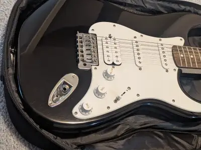 Squier Affinity HSS Strat, View more