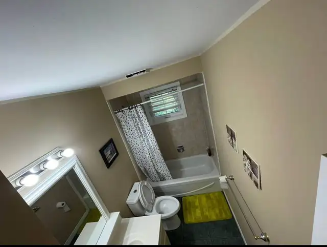 Furnished rooms for rent in Whitby/Oshawa in Room Rentals & Roommates in Oshawa / Durham Region - Image 8