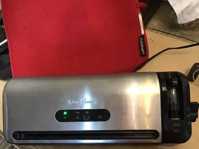 FoodSaver 2-in-1 Vacuum Sealing System FM3941-026, View more