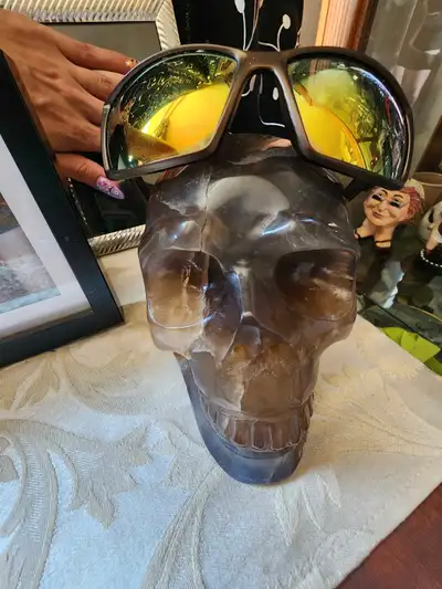 Big crystal skull!, View more