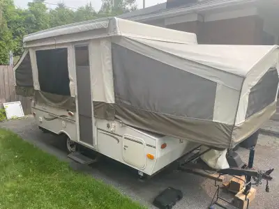 Price reduced! 2007 Rockwood tent trailer, Freedom 1910 model. Comfortably accommodates 5 people wit...