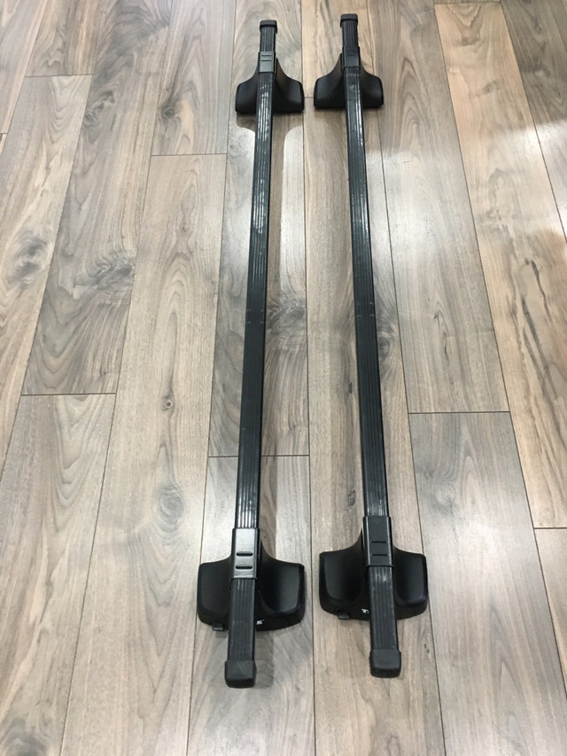 Toyota Yaris 2006 a 2019 Fit kit 1427 (141427) Thule barres rack dans Autres pièces et accessoires  à Ville de Montréal