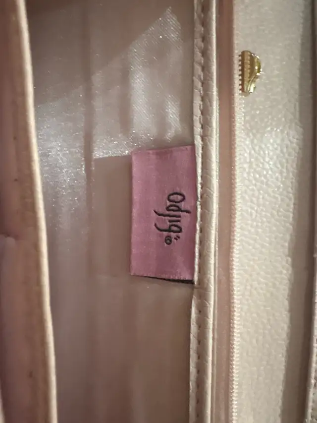 Daphne Odjig Wallet in Women's - Bags & Wallets in Kitchener / Waterloo - Image 4