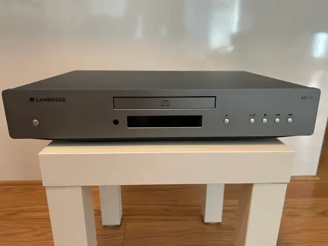 Cambridge Audio CD Player in Stereo Systems & Home Theatre in Calgary - Image 2