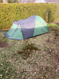 Tente de camping comme neuve pour 5 personnes