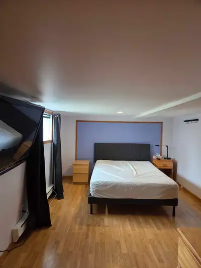 Grande chambre meublé