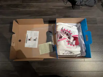 Bauer Ice Skates Youth Size 12 / 13, View more