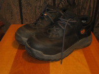 Chaussures TIMBERLAND PRO grandeur 8.5W US pour hommes.