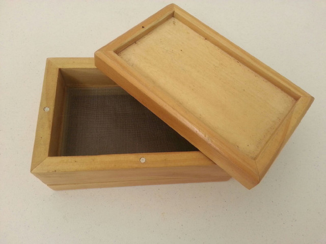 Sifter Magnetic Wooden Box in Health & Special Needs in Markham / York Region - Image 3