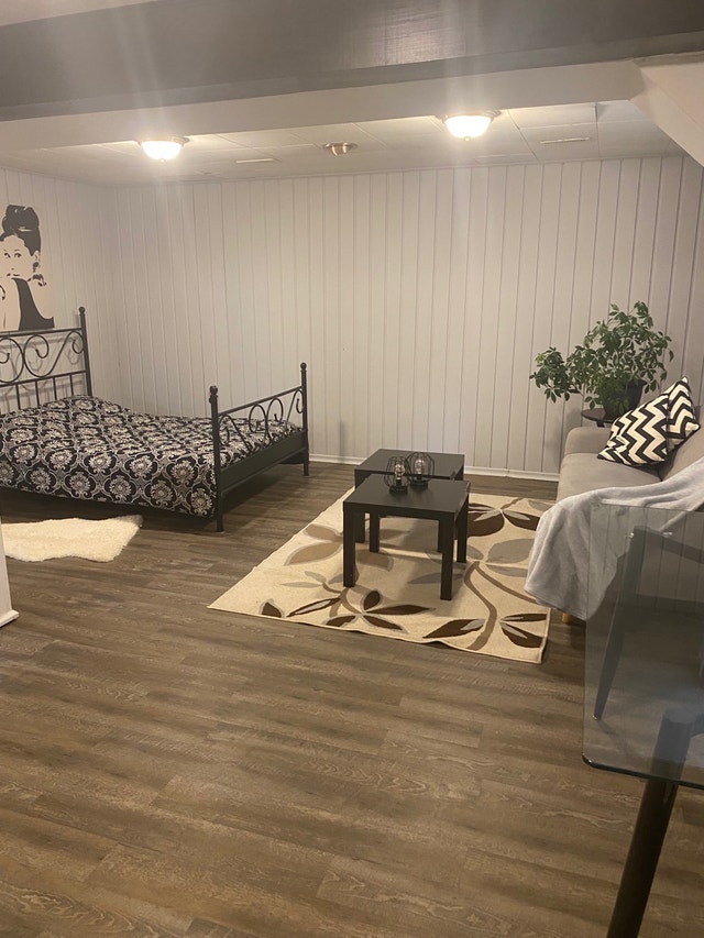 Entire Basement with Private bathroom/ Main Level Living Room Long Term Rentals Oshawa