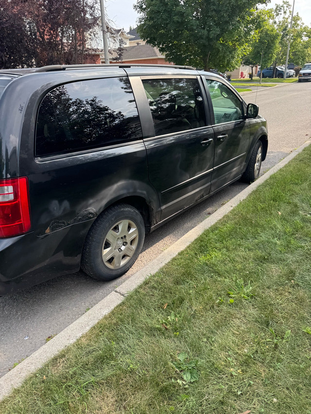 Van for sale best offer in Cars & Trucks in Ottawa - Image 2