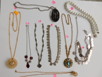 Vintage Costume Necklaces/Bracelets